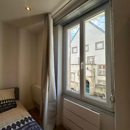 # Le 9 # Joli Neuf, Equipe Centre Apartment *
