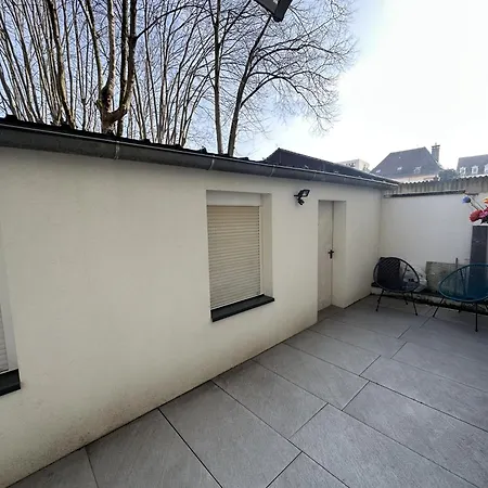 # Le 9 # Joli Neuf, Equipe Centre Apartment *